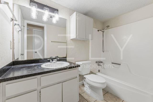 1005 Milford WAY A, Austin, TX 78745