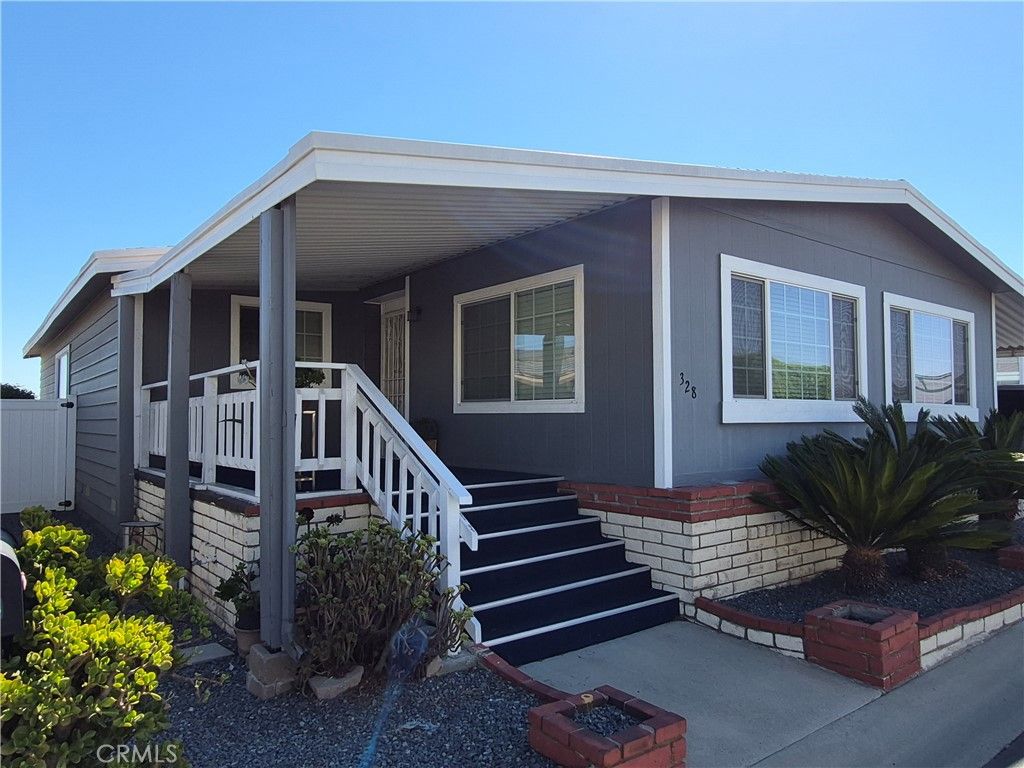 19009 S Laurel Park Road 328, Rancho Dominguez, CA 90220 — exterior