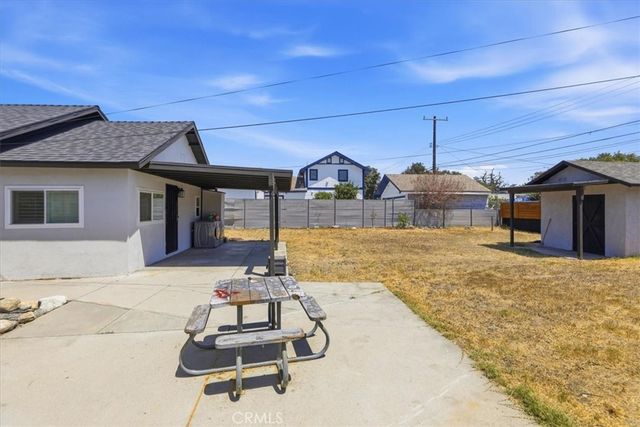 846 N 4th Avenue, Upland, CA 91786