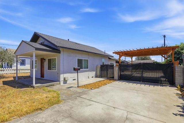 846 N 4th Avenue, Upland, CA 91786