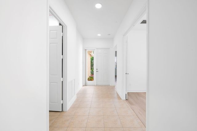 6843 Montrose Way, Boynton Beach, FL 33437