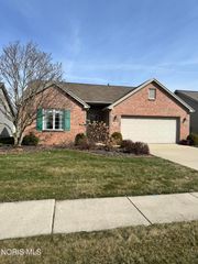 10126 S Shannon Hills Drive, Perrysburg, OH 43551