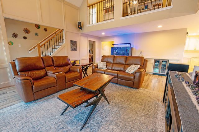 3911 Crow Valley Drive, Missouri City, TX 77459