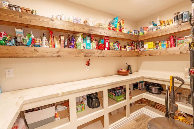 3911 Crow Valley Drive, Missouri City, TX 77459