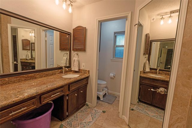 3911 Crow Valley Drive, Missouri City, TX 77459