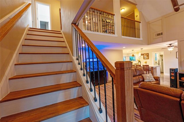 3911 Crow Valley Drive, Missouri City, TX 77459