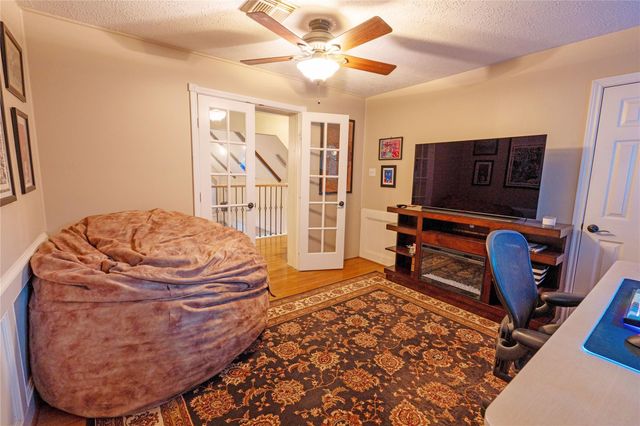 3911 Crow Valley Drive, Missouri City, TX 77459