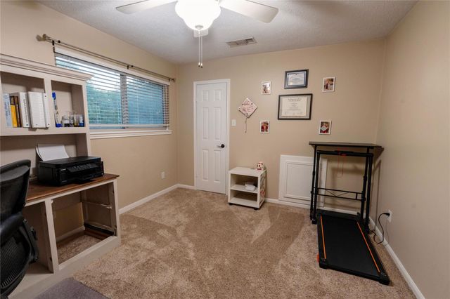 3911 Crow Valley Drive, Missouri City, TX 77459