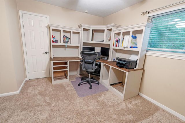 3911 Crow Valley Drive, Missouri City, TX 77459