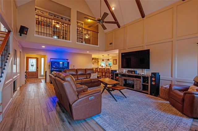 3911 Crow Valley Drive, Missouri City, TX 77459