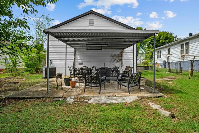 2919 S Spring Street, Little Rock, AR 72206