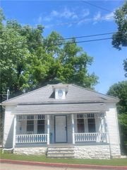 6 kingshighway Street, Eureka Springs, AR 72632