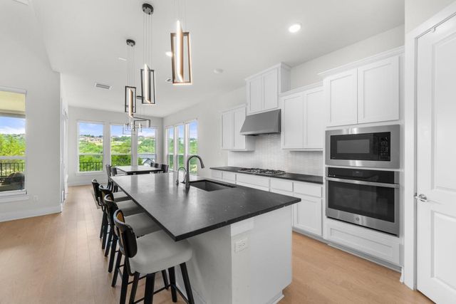 908 Siena Sunset RD, Leander, TX 78641