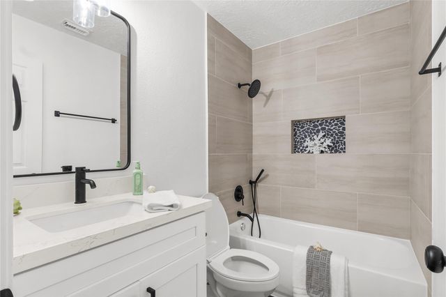 2118 Gemini Street, Houston, TX 77058