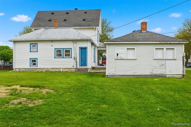 26249 E Huron River Drive, Flat Rock, MI 48134