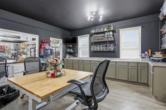 26249 E Huron River Drive, Flat Rock, MI 48134