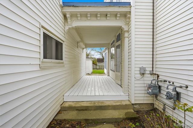 26249 E Huron River Drive, Flat Rock, MI 48134