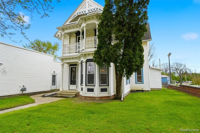 26249 E Huron River Drive, Flat Rock, MI 48134