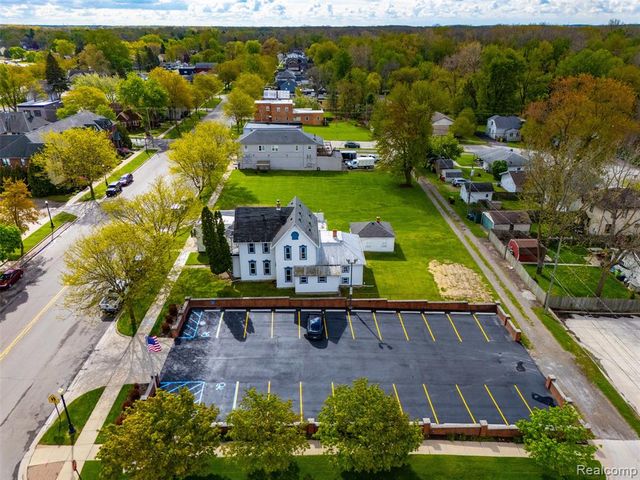 26249 E Huron River Drive, Flat Rock, MI 48134