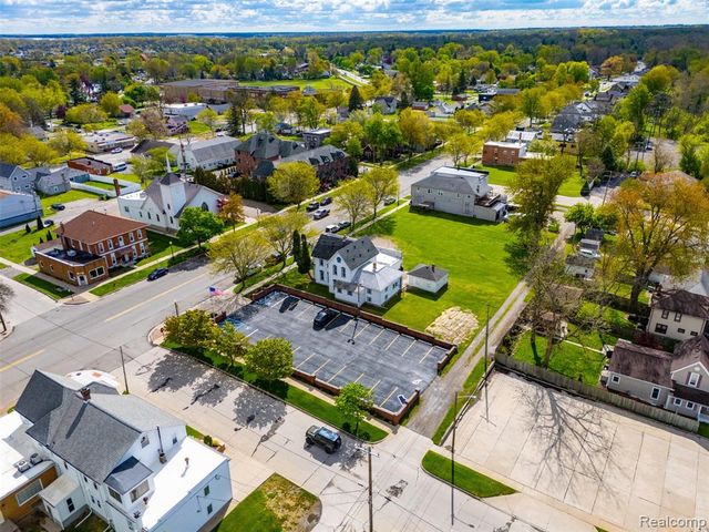 26249 E Huron River Drive, Flat Rock, MI 48134