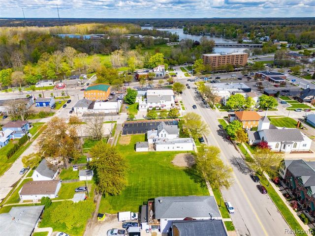 26249 E Huron River Drive, Flat Rock, MI 48134