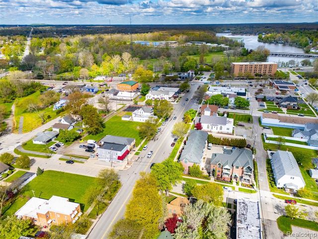 26249 E Huron River Drive, Flat Rock, MI 48134