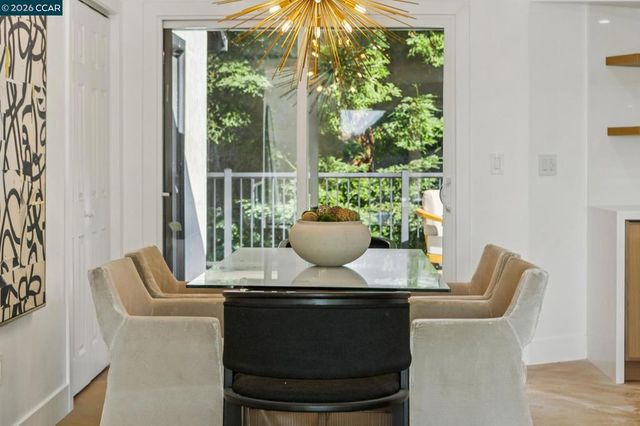 602 Big Bend Dr, Pacifica, CA 94044