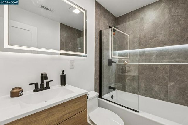 602 Big Bend Dr, Pacifica, CA 94044