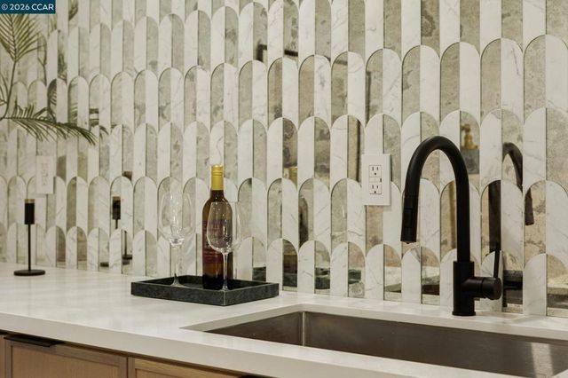 602 Big Bend Dr, Pacifica, CA 94044