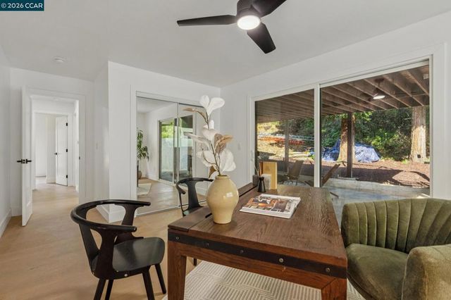 602 Big Bend Dr, Pacifica, CA 94044