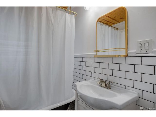 110 S Shields St, Fort Collins, CO 80521