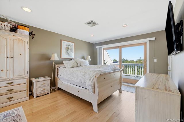 659 E Broadway B, Long Beach, NY 11561