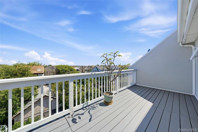 659 E Broadway B, Long Beach, NY 11561