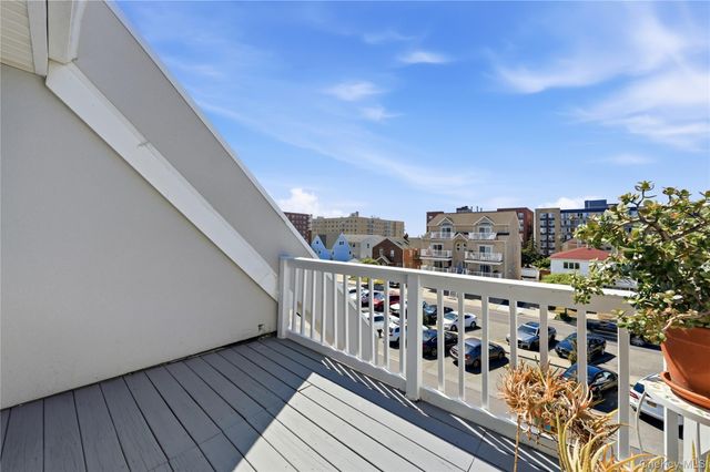 659 E Broadway B, Long Beach, NY 11561