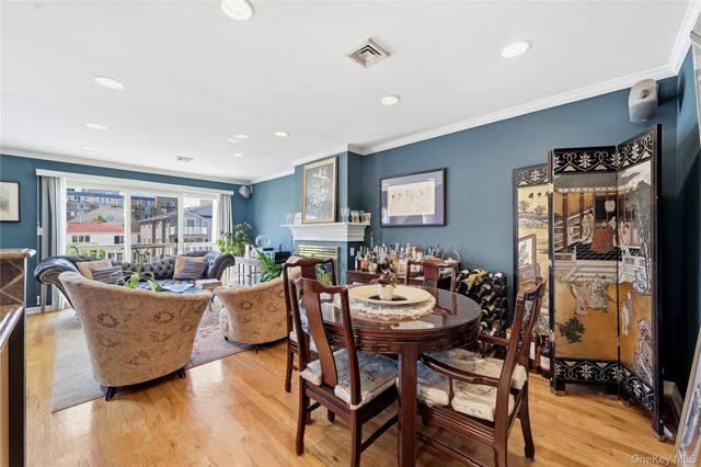 659 E Broadway B, Long Beach, NY 11561