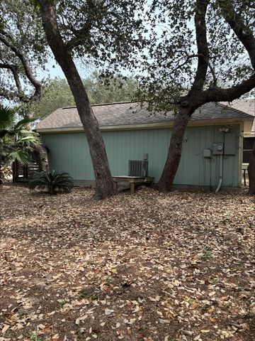 5481 Highway 35 N 6, Rockport, TX 78382