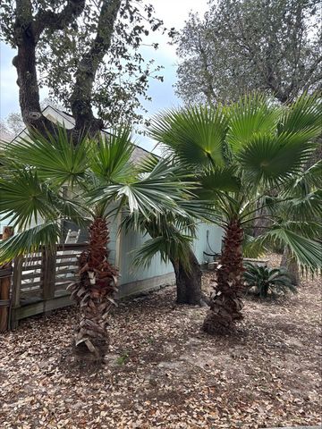 5481 Highway 35 N 6, Rockport, TX 78382