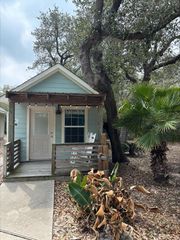 5481 Highway 35 N 6, Rockport, TX 78382