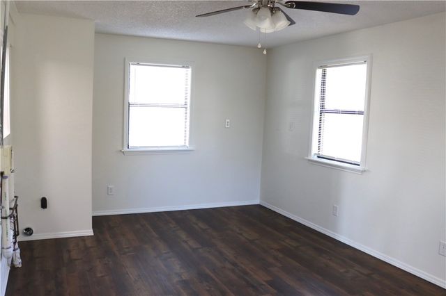 1308 W Oakland Street, Clarksville, AR 72830