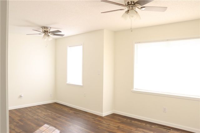 1308 W Oakland Street, Clarksville, AR 72830