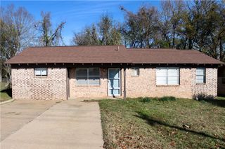 1308 W Oakland Street, Clarksville, AR 72830