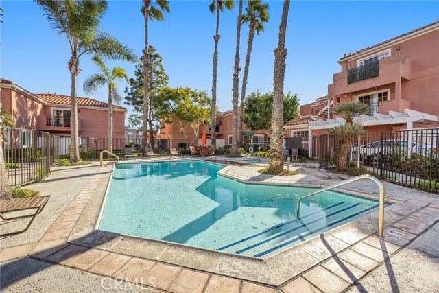 409 Utica Avenue D36, Huntington Beach, CA 92648