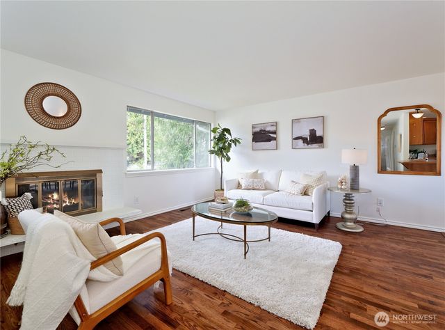 10417 NE 142 Street, Kirkland, WA 98034