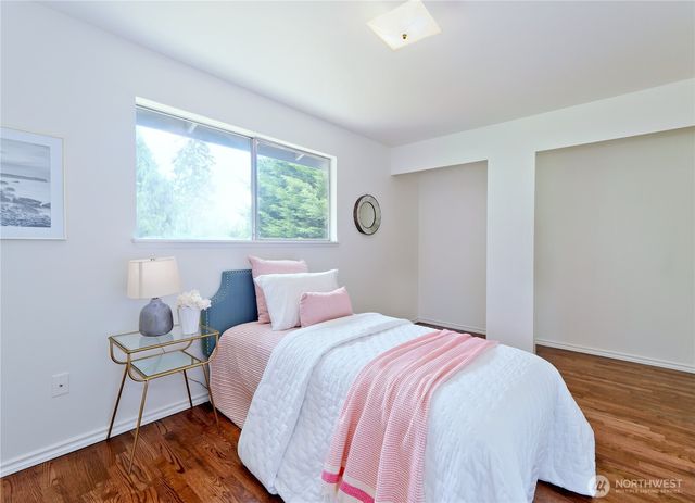 10417 NE 142 Street, Kirkland, WA 98034
