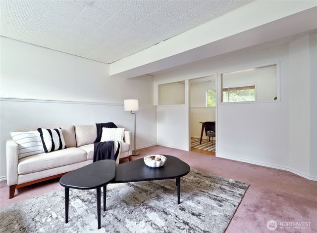 10417 NE 142 Street, Kirkland, WA 98034