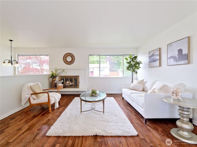 10417 NE 142 Street, Kirkland, WA 98034