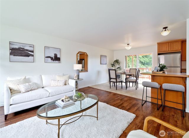 10417 NE 142 Street, Kirkland, WA 98034