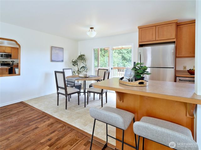 10417 NE 142 Street, Kirkland, WA 98034
