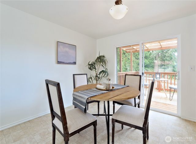 10417 NE 142 Street, Kirkland, WA 98034