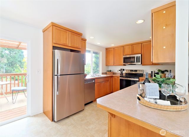 10417 NE 142 Street, Kirkland, WA 98034